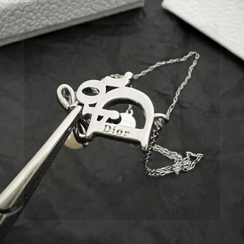 chr1st1an D10r necklaces
